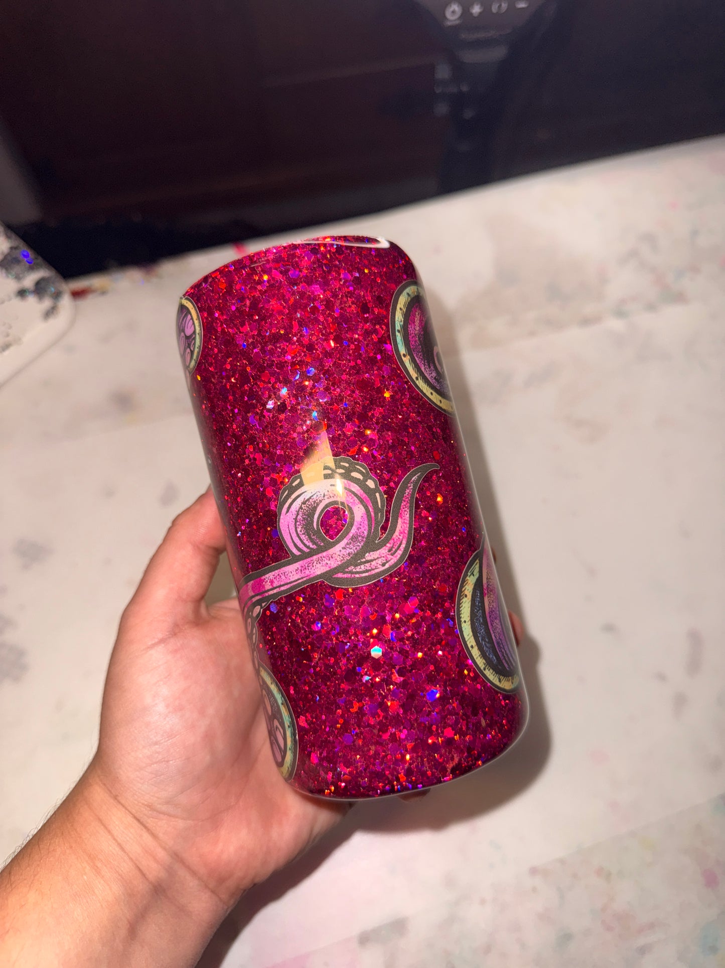Krakens Kiss -12oz Douzie- tumbler and can koozie