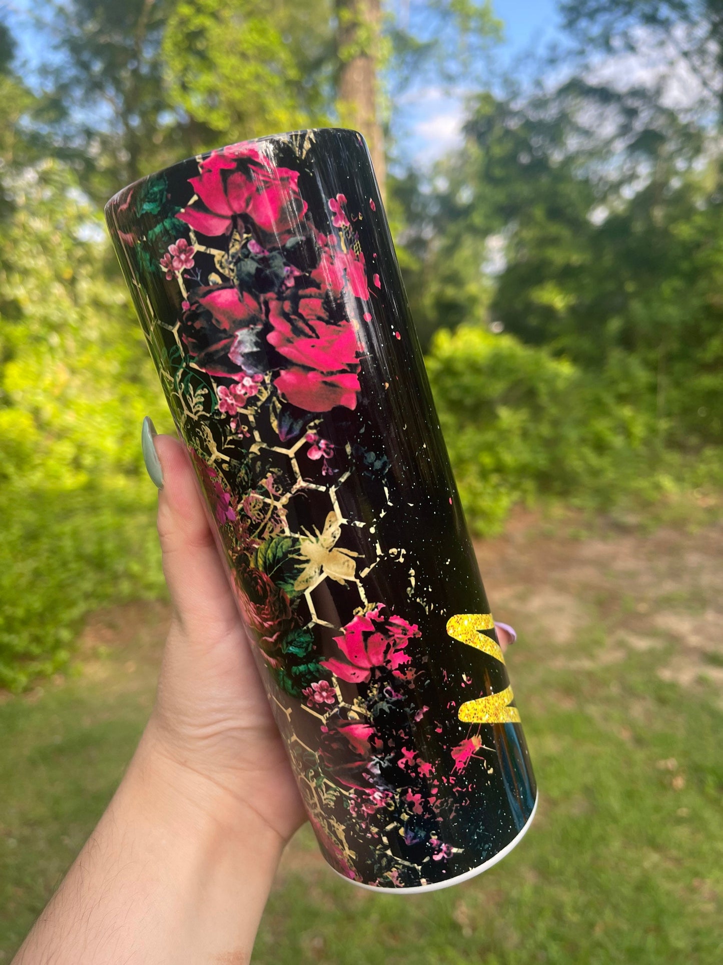 Mama red honey comb with bees 20oz skinny tumbler