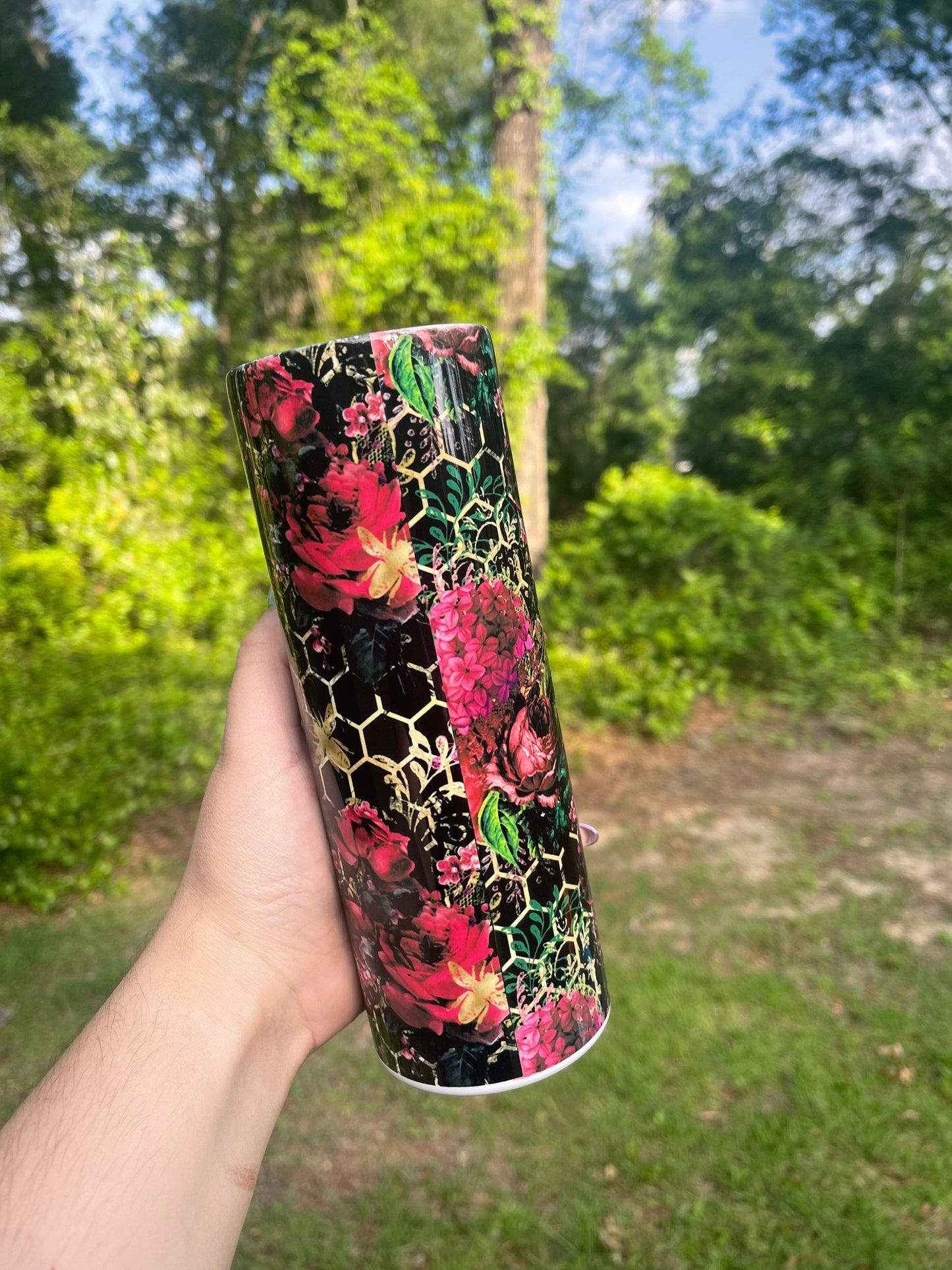 Mama red honey comb with bees 20oz skinny tumbler